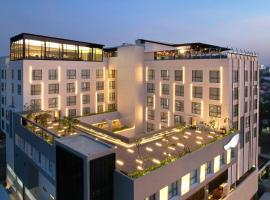 Hotel Aruss Semarang，位于三宝垄迪波内戈罗大学附近的酒店