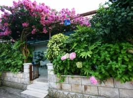 Apartments by the sea Loviste, Peljesac - 15150，位于洛维什特的酒店