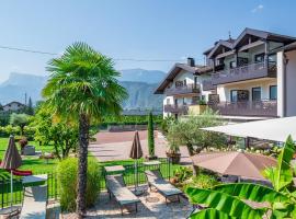 克里斯蒂娜酒店 ，位于加尔加佐内的酒店