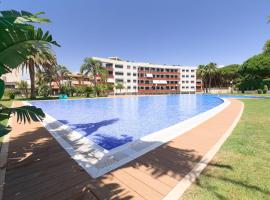UHC SOL CAMBRILS PARK，位于坎布里尔斯的酒店