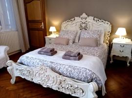 La Belle Vienne，位于Exideuil的酒店
