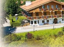 Hotel Garni Eder，位于格门德蒂格斯的度假短租房