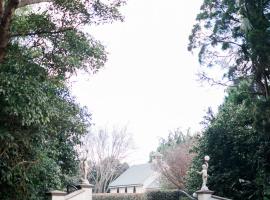Shambala Eco Retreat，位于谭伯连山的酒店