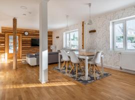 Relax Interior Stylish House in Rakvere，位于拉克韦雷的乡村别墅