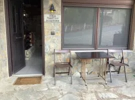 Εθιά Παραδοσιακή πετρόχτιστη οικία Ethia Traditional house of stone