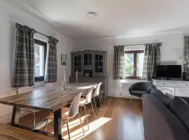 Hiša MIHA Stunning Spacious House & Apartment Podkoren Kranjska Gora