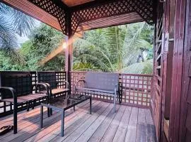 HERITAGE D'CENANG with Jacuzzi Spa