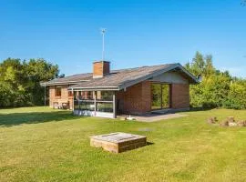 6 person holiday home in Ørsted-By Traum