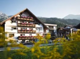 Hotel Die Arlbergerin - Design & Tiroler Gemütlichkeit