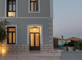 Villa Samos - Renovated stone villa with private pool- 2 min from the sea!，位于萨摩斯的乡村别墅