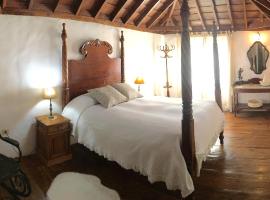 Hotel rural La Casona santo domingo siglo XVI，位于圭马尔的酒店