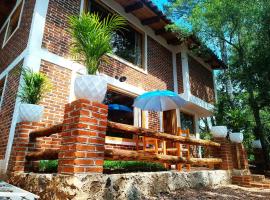 Cabaña para pareja en el bosque IB，位于Acaxochitlán的酒店