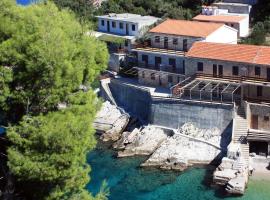 Seaside secluded apartments Cove Pobij, Hvar - 5633，位于格迪恩赫的酒店