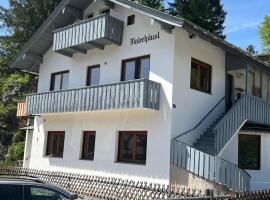 Ferienwohnung Kohl - Malerhäusl - Berchtesgaden，位于贝希特斯加登的自助式住宿