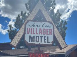 珠纳湖村酒店，位于六月湖Yosemite Tioga Pass Entrance附近的酒店