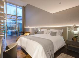 Suryaa Hotel Pinhais, Curio Collection by Hilton，位于Pinhais的酒店