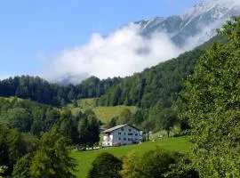 巴尔多山旅馆