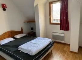 "Ressourcez-vous au BOIS DE LA REINE" Plusieurs appartements du 4 personnes 1 chambre au 8 personnes en duplex 3 chambres