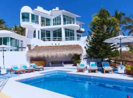 Hermosa Villa con alberca infinita Playa Zipolite，位于安赫尔港的度假屋