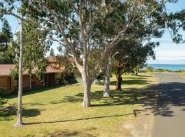 Mum's Beach House by Experience Jervis Bay