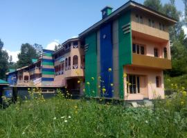 Raj Shah hotel and resturant verinag，位于Wāngom的酒店