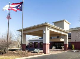 Quality Inn & Suites Oakwood Village - Cleveland South，位于奥克伍德的酒店