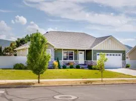 Friends and Family! 5 Bed Mountain Getaway 20 Mi to Park City
