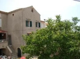 Holiday house with a parking space Orlec, Cres - 19938