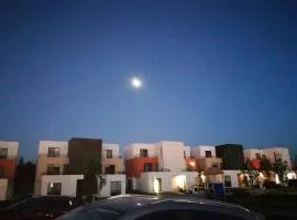 Beautiful 3BR townhouse with on-premises parking
