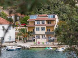 Apartments by the sea Savar, Dugi otok - 8128，位于布里尼的酒店