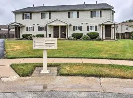 Welcoming Ohio Getaway Less Than 9 Mi to Dtwn Toldeo!