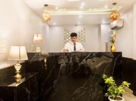 Hotel Earth，位于新德里Mahipalpur的酒店
