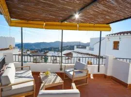 Casa Rosario, Frigiliana Large Historic Townhouse with Amazing Roof terrace HansOnHoliday Rentals
