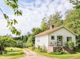 2 Bedroom Amazing Home In Brastad