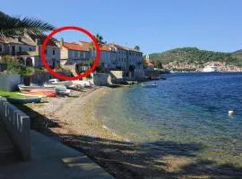 Apartments by the sea Vis - 8885