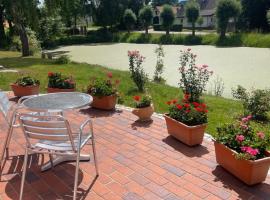 Fewo am Teich，位于Laage的酒店