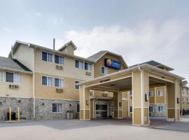 Comfort Inn & Suites Bellevue - Omaha Offutt AFB，位于贝尔维尤的酒店