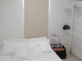 Hermoso Apartaestudio, privado, acogedor, super aseado, excelente ubicación!