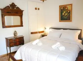 Central Heraklion Lovely Boutique 2-bedroom Apartment. Olympia.