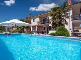 Family-friendly apartments with swimming pool Cepic, Central Istria - Sredisnja Istra - 11636