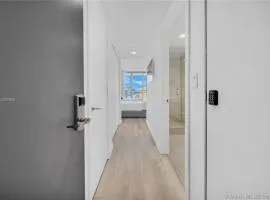 Relaxing BeachWalk Getaway Studio for 4 Guests 405B