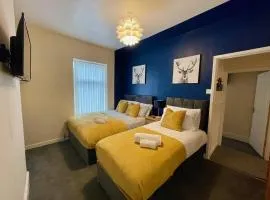 Kimberworth House, 4 Bedrooms, WIFI, Close to M1, Longer Stay, Free Parking