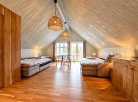 Nyhagens trädgård och B&B，位于Berghem的酒店
