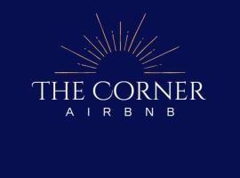 The Corner Airbnb，位于希门尼斯港的公寓式酒店