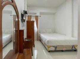 RedDoorz @ Jalan Raya Kuta Lombok Mandalika，位于Sengkol的酒店
