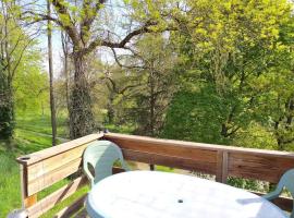 Charmant petit T2 au bord de l'Allier，位于Vieille-Brioude的酒店