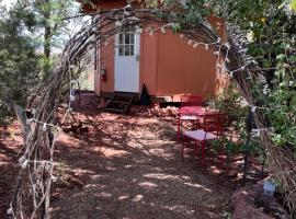 Sedona Sacred Rocks - The Fairy Suite，位于塞多纳的酒店