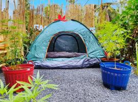 Ganja Gardens Camping，位于Ban Nua班大海滩附近的酒店