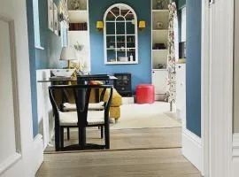 Cockloft Romantic Countryside Hideaway