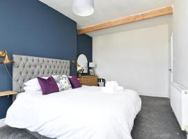 The John Muir - Beautiful 1 bed apartment in Helensburgh，位于海伦斯堡的酒店